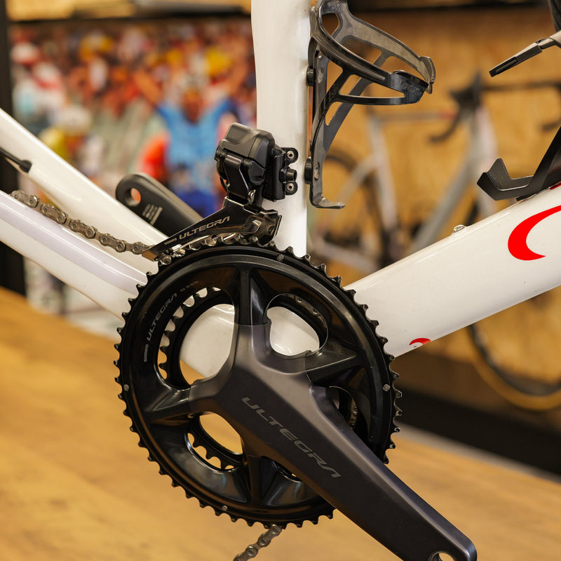 Load image into Gallery viewer, Wilier Filante SL - Medium - White with Ultegra Groupset - (ex demo)
