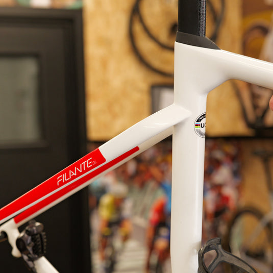 Wilier Filante SL - Medium - White with Ultegra Groupset - (ex demo)